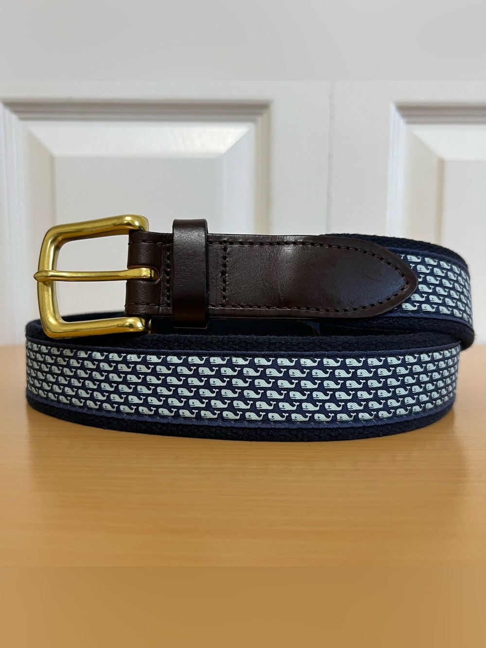 Vineyard Vines Navy Whale Club Canvas Belt with Brown Leather Trim Size 44 USA